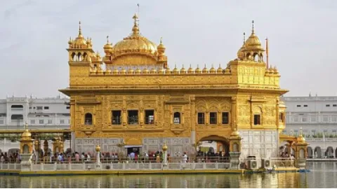 ਧਨਾਸਰੀ ਮਹਲਾ ੧ ਘਰੁ ੧ ਚਉਪਦੇ ਸੱਚਖ
