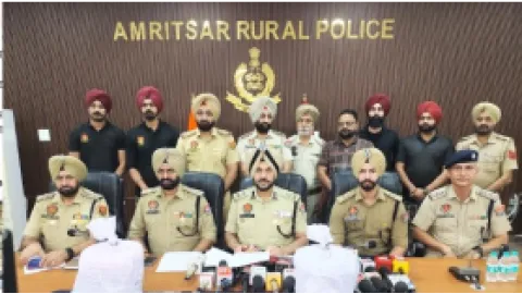 ਅੰਮ੍ਰਿਤਸਰ ਵਿੱਚ ਐਮ-16 ਰਾਈਫਲ, ਦੋ